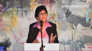 بورتريه : الشاعرة مليكة العاصمي .. نخلة مراكش الحسَن الكامَح