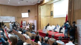 الرباط : ندوة تبرز مساهمة المملكة منذ قرون في الحفاظ على أصالة الزليج والقفطان المغربيين