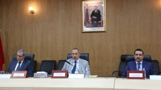 مجلس جهة الداخلة-وادي الذهب يصادق على سلسلة اتفاقيات شراكة ومشاريع ذات طابع اجتماعي واقتصادي ورياضي وثقافي