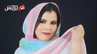إطلالة الشابة نورة الغزلان بأغنية حسانية وإيقاعات صحراوية
