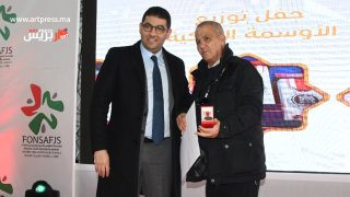 محمد بنسعيد يكرم محمد بنسعيد .. وهما معاً يكرمان ربع قرن من تاريخ مسرح الهواء الطلق بشفشاون