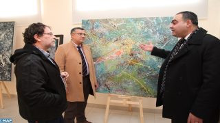 فاس تحتضن معرض «ومضات»: لقاء فني بين التشكيلي والتصوير الفوتوغرافي
