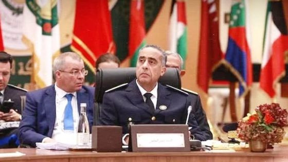 توشيح عبد اللطيف حموشي بوسام الأمير نايف للأمن العربي من الدرجة الأولى