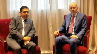 بوريطة والصفدي يبحثان سبل تعزيز التعاون المغربي الأردني بالقاهرة