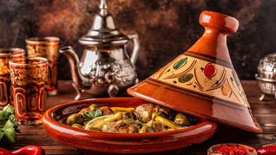 المطبخ المغربي يسرق الأضواء في باريس
